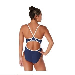 Speedo NWOT Race Endurance+ Polyester Flyback Training Swimsuit One Piece Sz 26